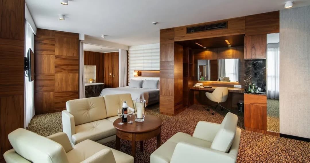 Jak zostawić pokój w hotelu i uniknąć nieprzyjemnych niespodzianek