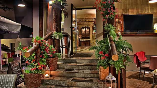 Przemyśl gdzie zjeść: najlepsze restauracje i lokalne specjały