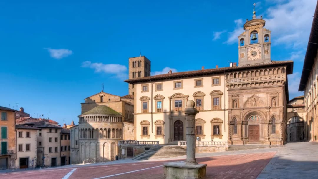 Arezzo atrakcje: odkryj najpiękniejsze miejsca w średniowiecznym mieście